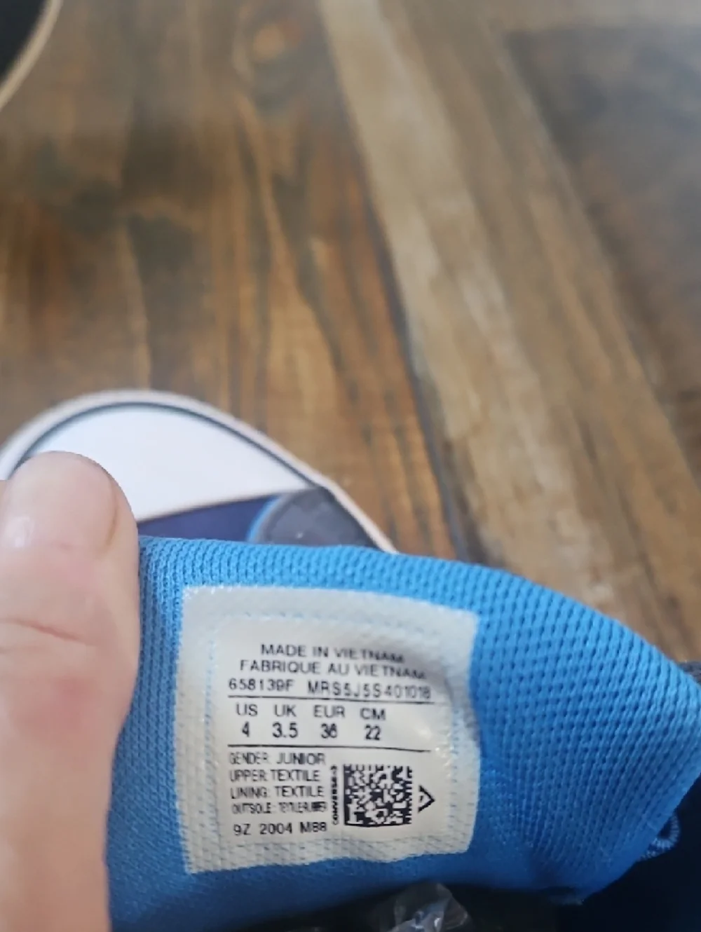 Converse Kids Low Top Sneakers‎ in Gray and Blue